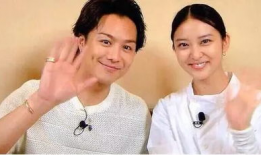 在娱乐圈吃瓜看戏,吃瓜看戏，揭秘明星幕后故事